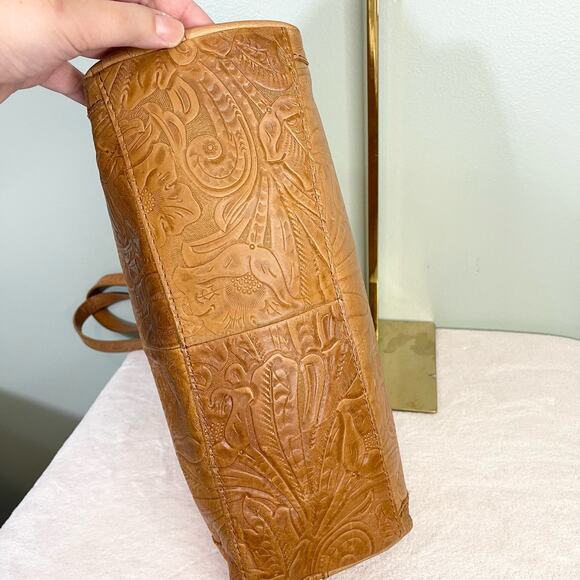 American Leather Co Liberty Shopper Leather Floral Shoulder Tote Bag - Picture 7 of 10